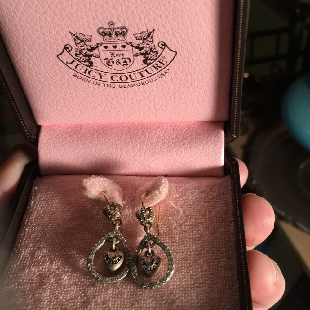 Juicy couture dangle heart earrings